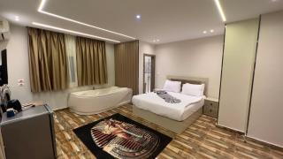 Royal Pyramids View Inn - 7