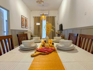 Family Landed 2BR House with Coway Free WiFi and Netflix for 8 Guests - 8