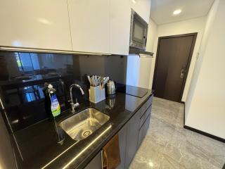 Luxury and Comfort Modern Apartment with Unique Touches - 3