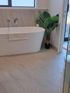 Kupe Retreat free wifi free parking two rooms ensuite bathroom for both - 2