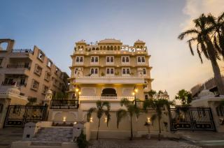 Tripli Regalia Mayur Palace - 0