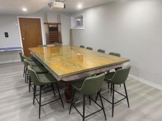 7 Bedroom Farmhouse, 50 Acres, Family and Corporate Retreats - 2