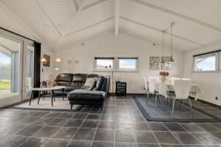 Beautifully Renovated Wooden Holiday Homesj404 - 4