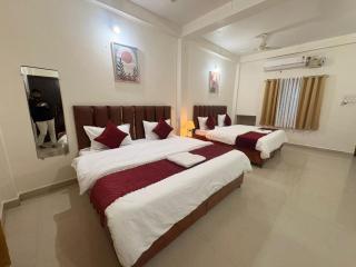 Shiv Aaradhya Home Stay - 0