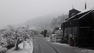 Epic views, hot tub, log fire - 8