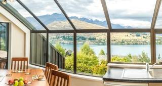 Epic views, hot tub, log fire - 5