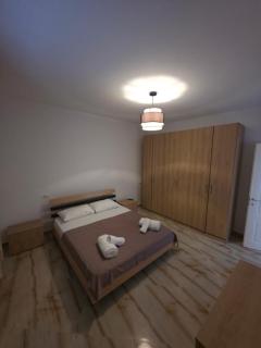 Spacious house with a big garden and fire pit - 3