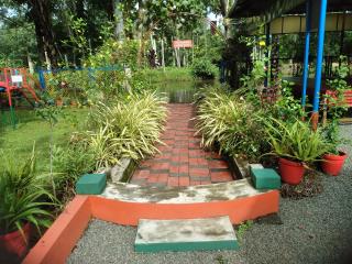 Kuttickattil Gardens Homestay - 3