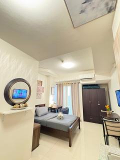 INSPIRIA Condo 3 - 9