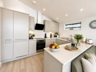 Stunning Seafront Bungalow - 2 Bed - Panoramic Sea Views - Westward Ho! - 6