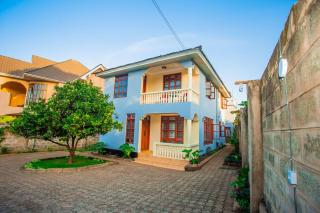 Reeky Homes - 1
