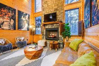 Private Luxury Cabin - Hot Tub - Pool Table - Ping Pong - Firepit - Loft - 5