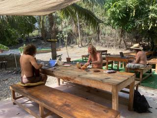 Hostal Zipolite Jardin , AC , Wifi - Kitchen - 3 minutes Walking Beach - 6