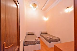 Tumanyan Guesthouses - 2