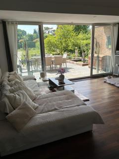 Idyllisches Zimmer mit Pool im Grünen, citynah - 6
