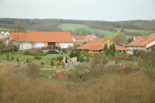 Čarodějnický Dvůr - 0