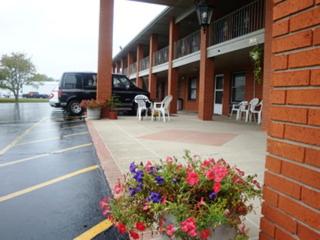 Travel Inn & Suites - Frankfort - 6