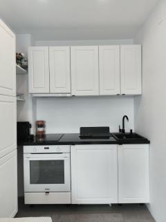 Central 18 - Modern Apartment near City Center - 3