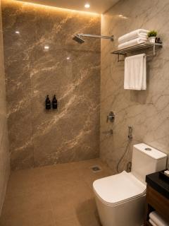 Arms Suites- Oxygen Business Park Sector 144 - 9