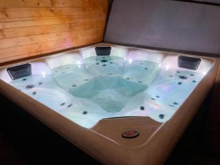 Chalet confortable avec piscine partagée à Chazemais - 2