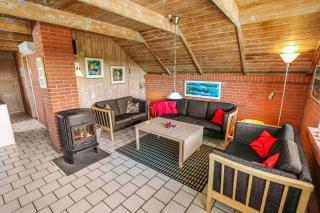 Charming Partly Renovated House By Ferring Sj862 - 8