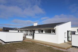 Nyrenoveret, Lækkert Feriehus I Vejlby Klit Sj197 - 4
