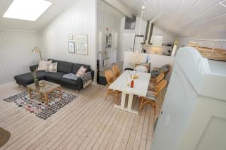 Modern Holiday Home 2Nd Row Near North Sea Sj671 - 9