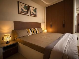 Nest & Nook LUXE - 1 BHK Flat near Bani Square & Park Hospital - 2
