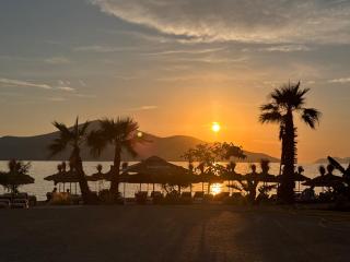 Hasani Beach Apartment - 5