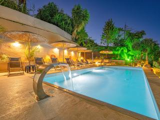 Holiday Sea View Villas - 5