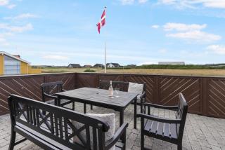 Lovely Renovated Holiday Home Near The Sea Sj643 - 3