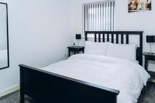 Stylish Manchester City Centre Apartment - 3 Double Bedrooms - Sleeps up to 10 - 2
