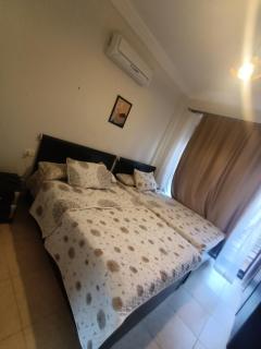'Chalet with a Lagoon and Pool View in Blue Pay Assia 'Families Only - 6