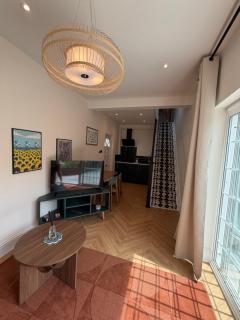 Peaceful Self-Contained Apartment - 9
