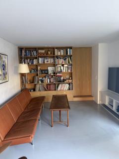 Architect-designed villa with pool close to downtown - 6