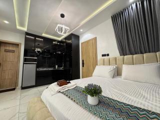 A Luxurious and Comfortable Studio Apartment - 4