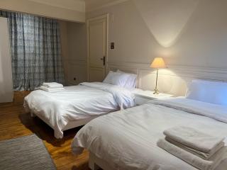 Hazelnut Apt Zamalek Cairo 2 Bdr - 8