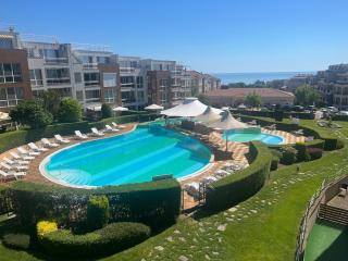 Sea sunrise view home, Sunny Island Chernomorets - 9