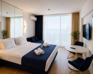 Orbi City Generous Beachfront Apartament - 4