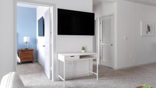 Landing Stylish 1BD Clubhouse Game Room - 8