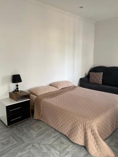 Spacious and sunny comfy apartment - 5