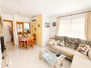 Los Leandros Seaside Apartment - 8