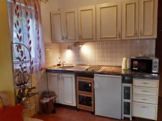 Cozy 1 bedroom flat near Petrovac beach - 2