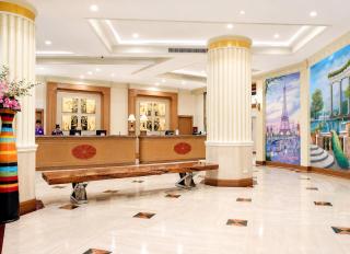 The Palazzo Hotel - 7