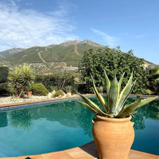 Casa La Maroma | Peaceful Pool Villa, Valley Views - Alcaucín - 3