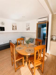 Costacabana Beach Apartment 2 Bedrooms 5 Min walk to Beach - 4