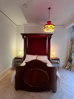O Romeo Suite at Elmwood House - 7
