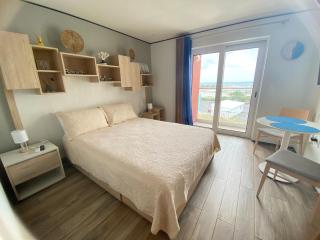 Modern Ocean and airport view condo in Maho, pool, gym, walk to Maho Beach,Mullet Bay, dinning, night life - 1