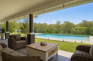 Spacious 6BR Mansion with Pool Sauna BBQ - 2