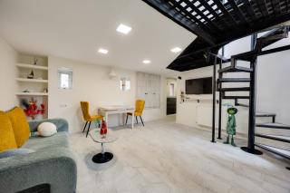 Kai Home Atoneli - Unique & Beautiful Stay in the Heart of the City - 0